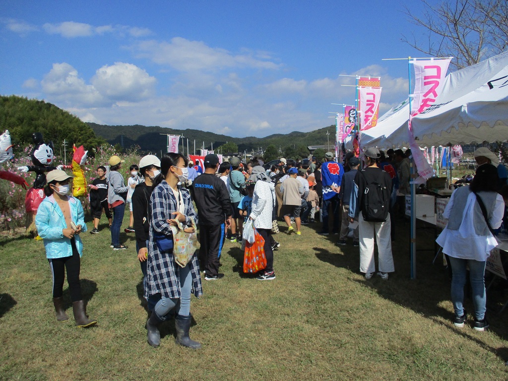 多くの方がまつりを楽しみましたの画像