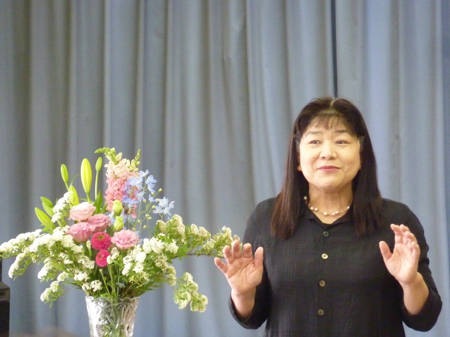 4月開講式・歌の教室　塩谷正江先生の画像