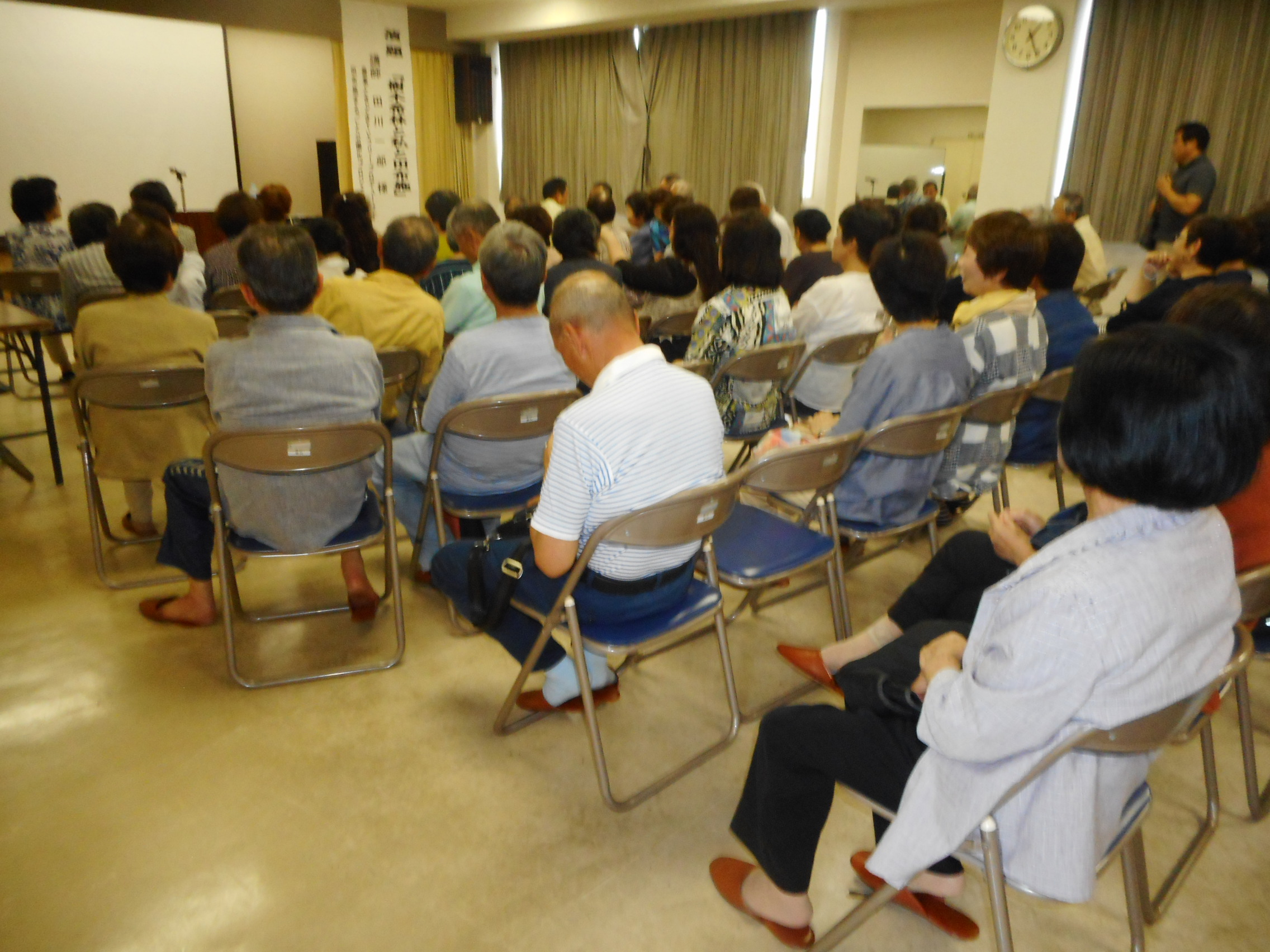 懇談会の様子1