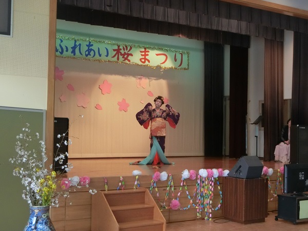日舞