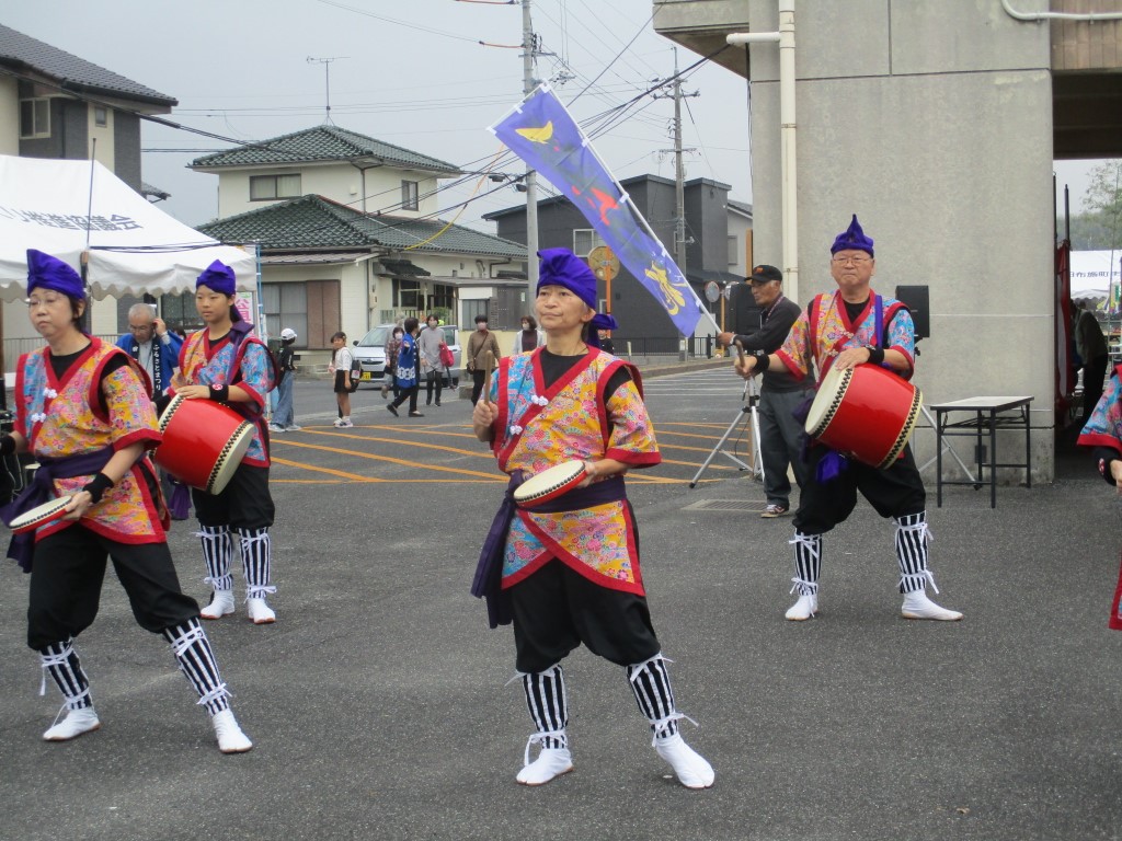 エイサーの曲 4曲を披露の画像