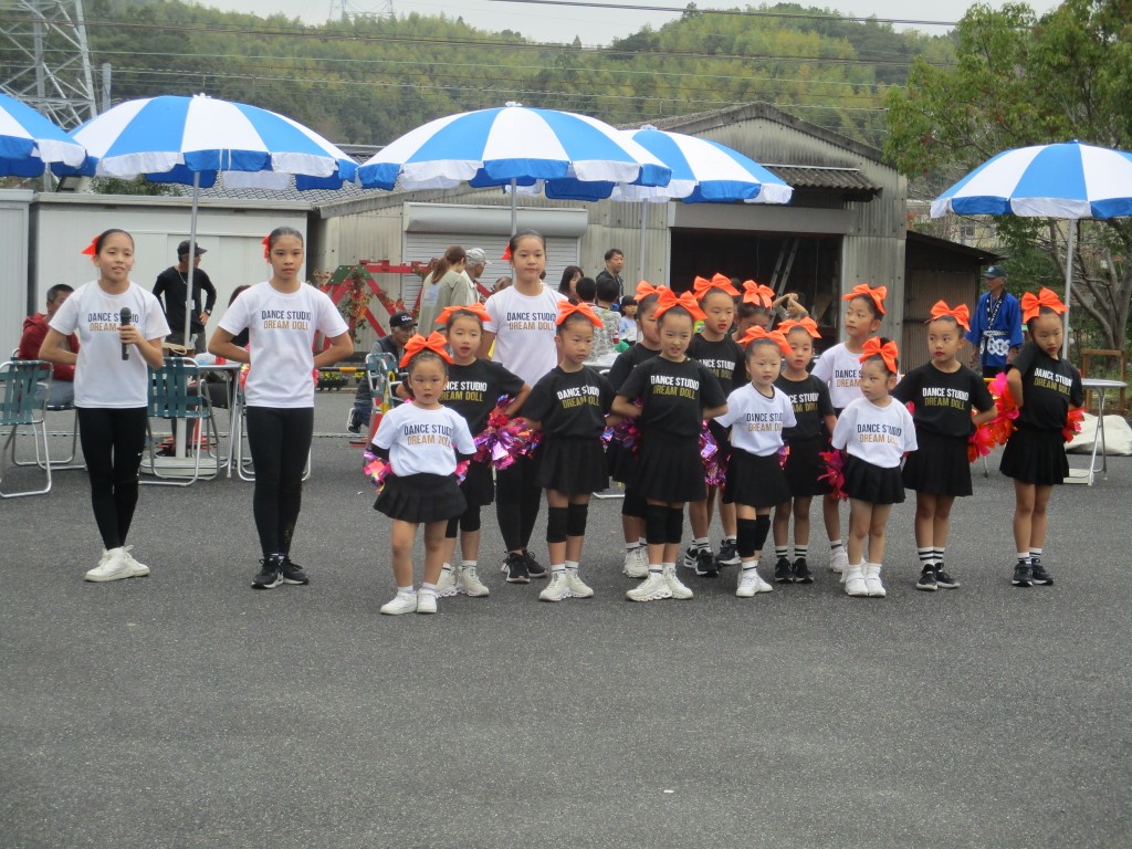 元気な踊りを披露してくれましたの画像
