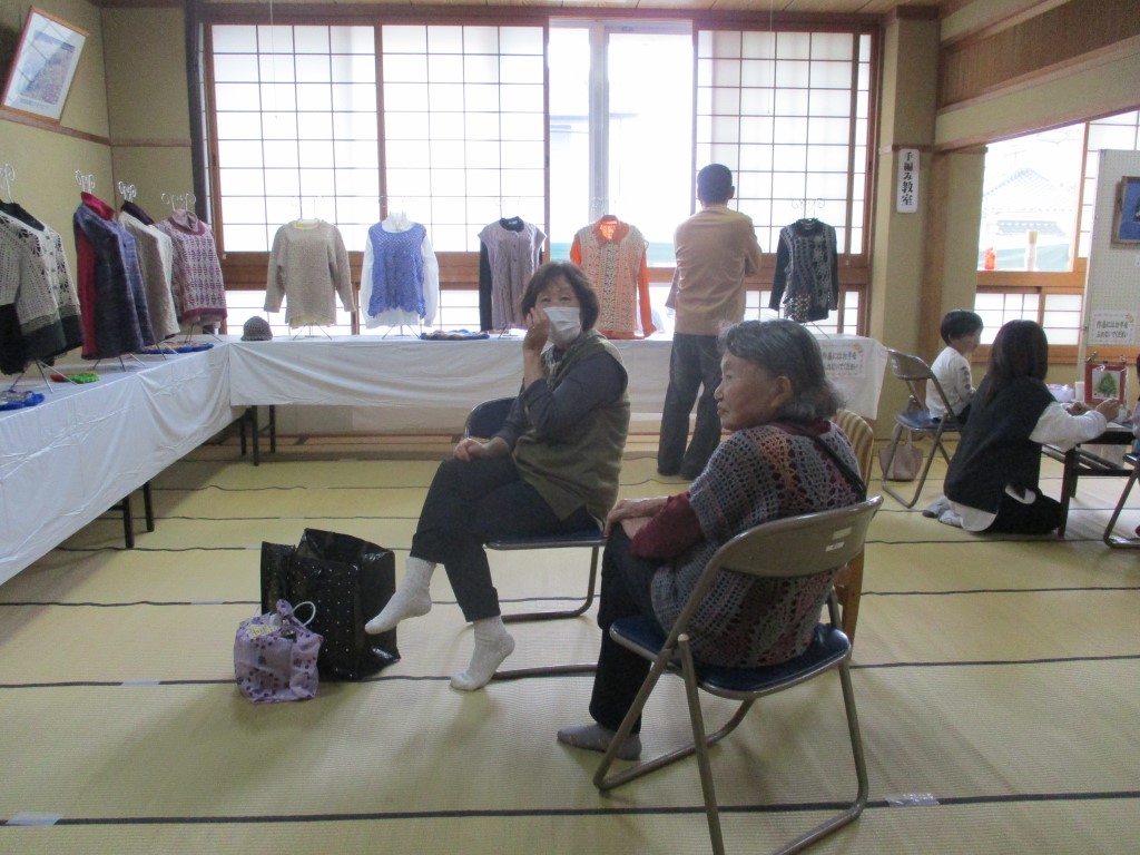 「手編み教室」の画像