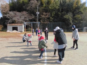 縄跳び遊びの画像