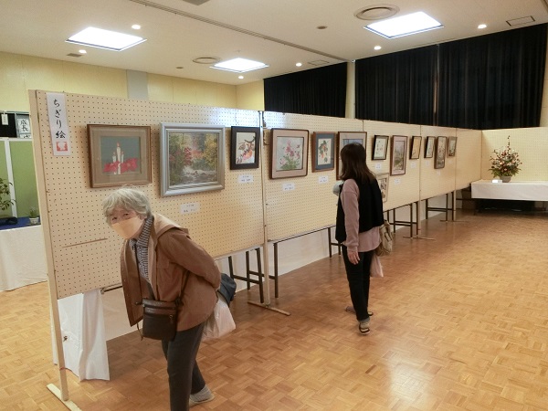 ちぎり絵の画像