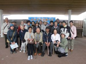 5月　視察見学（バラ園・ひらめき養殖場）の画像1