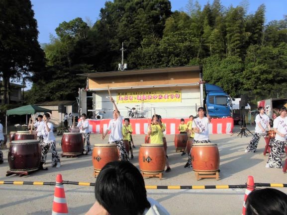 日々の練習で息の合った山城太鼓の演奏。 の画像2