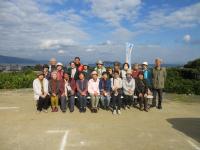 みかん畑で記念写真