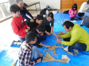 「わら」と奮闘中の画像