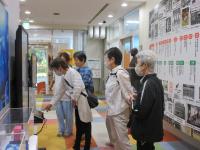 展示物見学