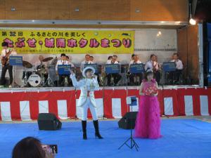 宝塚に変装の二人