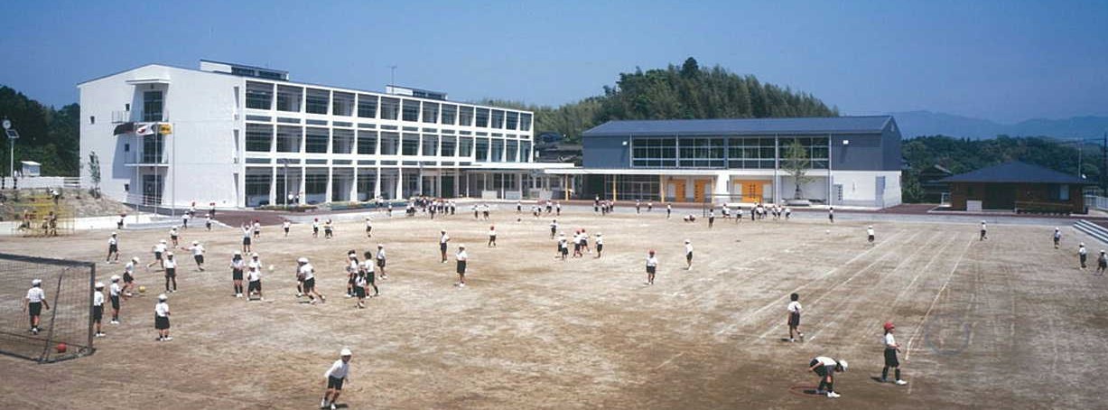 麻郷小学校のタイトル画像